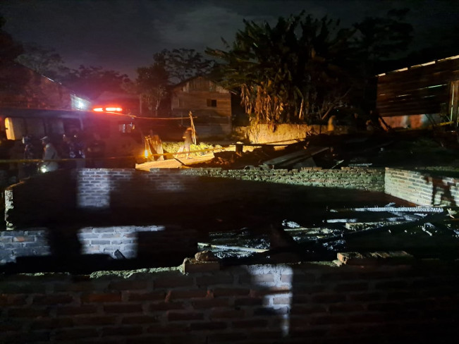 Lokasi kebakaran di Toba yang merenggut nyawa 1 anak. [Dok Polres Toba]